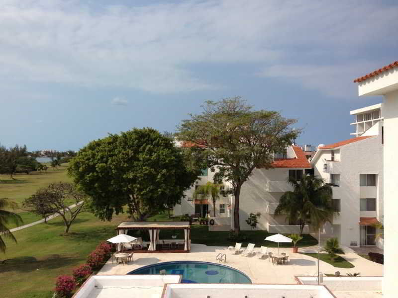 Las Gaviotas Hotel & Suites Cancún Extérieur photo