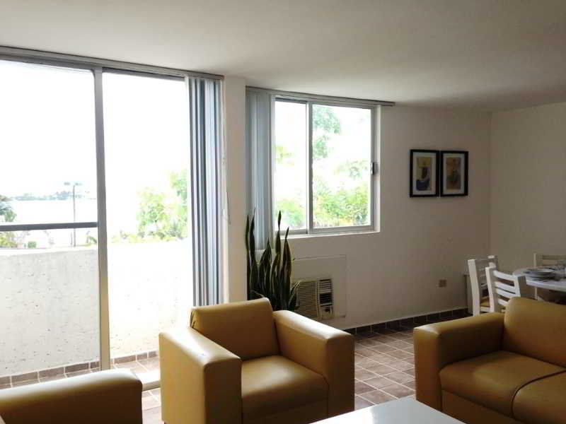Las Gaviotas Hotel & Suites Cancún Extérieur photo
