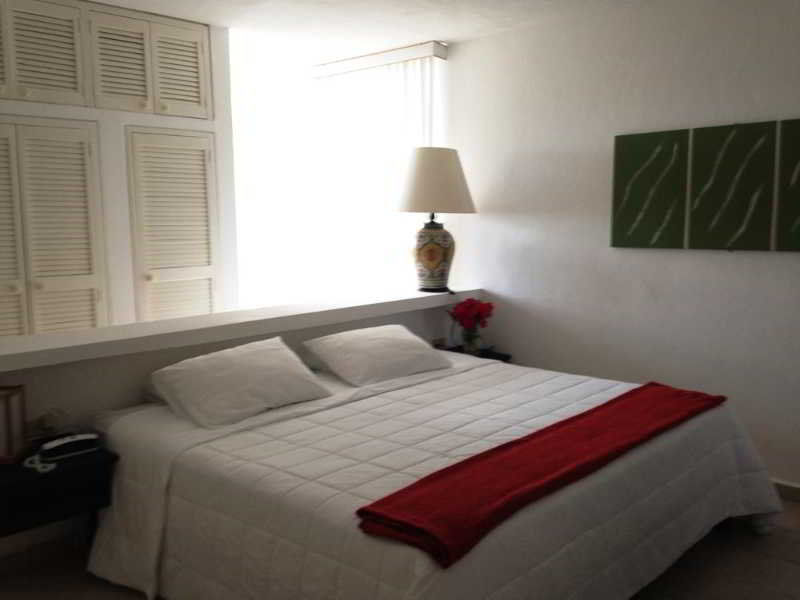 Las Gaviotas Hotel & Suites Cancún Extérieur photo